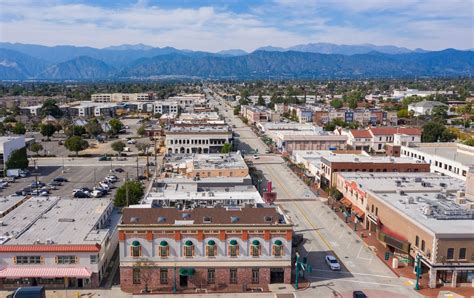 Covina, CA .